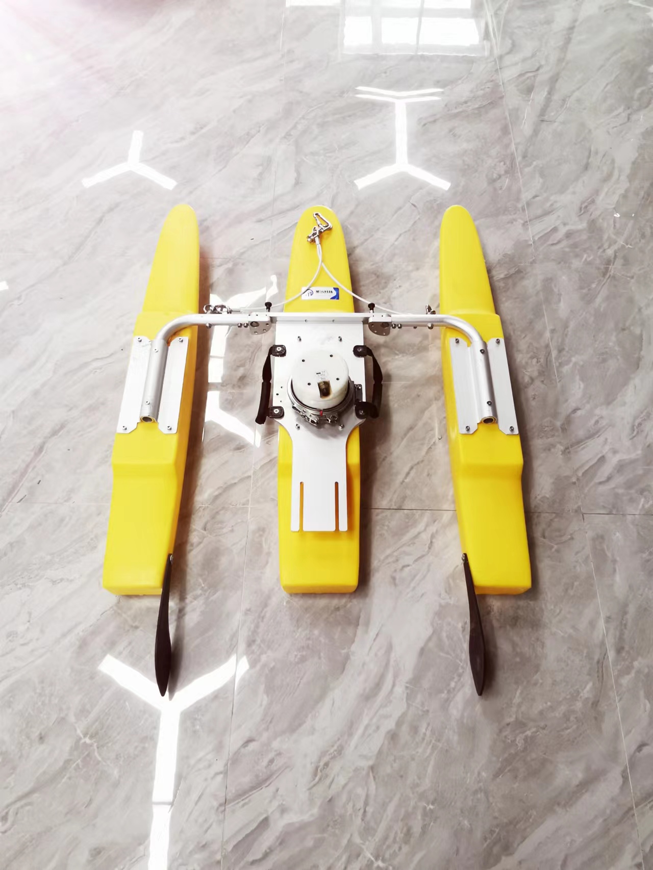 無動力多(duō)功能(néng)折疊三體(tǐ)船(chuán)